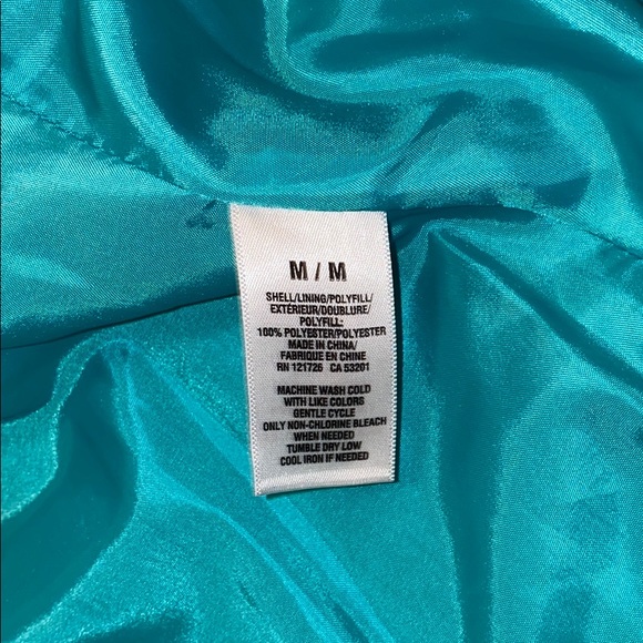 🐚Purple and aqua adorable puffer vest! - Picture 7 of 10